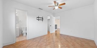 11371 NW 40th Place Gallery 22