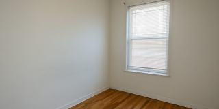 3054-58 N Greenview / 1507-11 W Barry Gallery 5