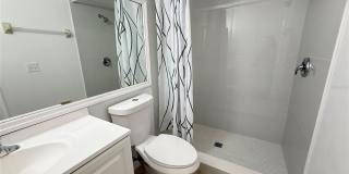 72 LAKEPOINTE Circle Gallery 24