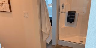 Aspan Square Gallery 13