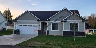 STATUS: AVAILABLE | R245E | $2095.00   *** FIRST FULL MONTH FREE *** Gallery 1