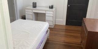 20 Dufferin St Gallery 19