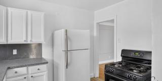 $1675 - Fitzgerlad Brick 3 Bedroom 2 Bath Gallery 14