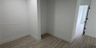 32 NW 14th Ave Gallery 13