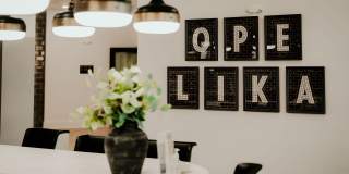 The Taylor Gallery 12