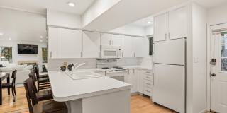 814 W Bleeker Street Gallery 10