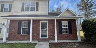 400 Meadowbrook Lane Gallery 1
