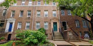 Large Sunny Dupont Two-Bed Condo Rental with Parking! Large Sunny Dupont Two-Bed Condo Rental with Parking! Gallery 1