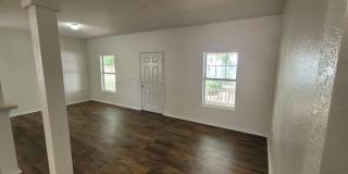 Coming Soon~ Adorable 2 bedrooms 2 baths recently remodeled rental home available in Groveland Gallery 4