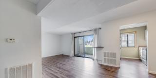 2 bedroom 1 Bathroom Condo- Gallery 6