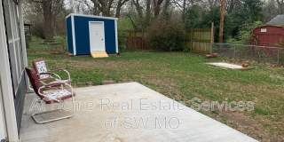 2322 E Langston Gallery 19