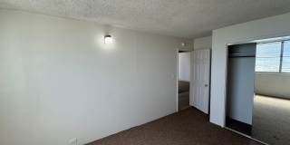 Large 2/2 Waikiki Condo with Parking, Lanai, A/C & W/D in unit! Gallery 14