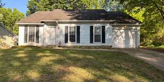 Cozy Ranch Home in East Charlotte! Gallery 1