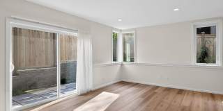 Bright & Spacious - 2BR Condo in Seattle Gallery 11