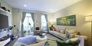 Stunning 4 bed, 4 Bath with Private Rooftop Terrace & Garage Gallery 7