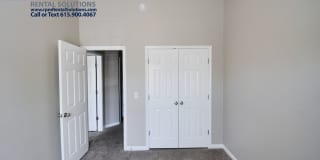 Great 3 bedroom townhome off S. Church! Gallery 13