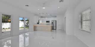 237 NW 7th Street Gallery 7