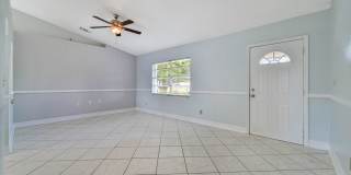 **3/2 House in San Carlos - Huge fenced backyard - City Water** Gallery 5