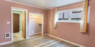 $500 OFF Special - Beautiful 4 Bed/1 Bath Home in Astoria Gallery 21