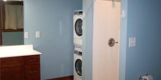 680 Oak Street Gallery 6