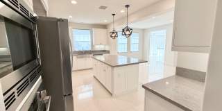 Gorgeous 4 bed 3 bath in the desired Portola Springs Gallery 17
