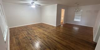133 Vandenburg Drive Gallery 1
