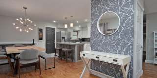 2422 S Kickapoo Avenue Gallery 18