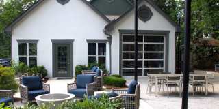 Sloan Square Gallery 8