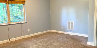 Wonderful bungalow in the 5 Points area. Close to Downtown Asheville! Working Solar for Electric! Gallery 13