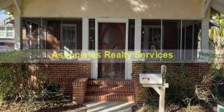 Walk to UF! Cute/Historic 3 bedroom, 2 bath, LOOK! Gallery 1