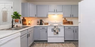 The Oaks Apartments Gallery 1