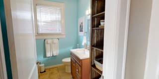1827 Capitol Avenue Gallery 23