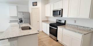 Beautiful Terra Vista 4 Bedroom 2 Bath Home Gallery 4