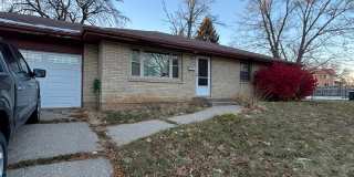 2221 Shelly Dr Gallery 1