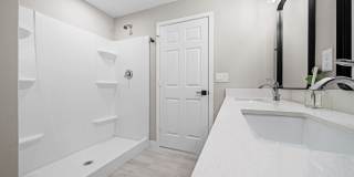 1701 Forest Knoll Dr NE Gallery 30