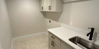 20211 Glen Vista Road Gallery 19