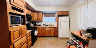 PRELEASING for AUGUST! Close to Campus Gallery 25