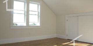 Nicely renovated Townhouse in a prime location near the Green Line with parking included! Gallery 17