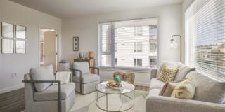 Mason & Main Gallery 20