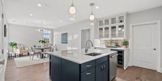 600 SECOND ST #402 Gallery 1