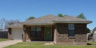4 Bed 2 Bath Handicap Accessible Home In Woodhaven Gallery 1