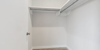 3100 Banks St Gallery 13