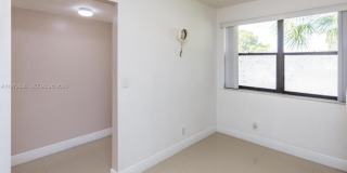 11202 Taft St Gallery 11