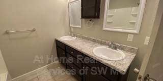 519 S Main Gallery 13