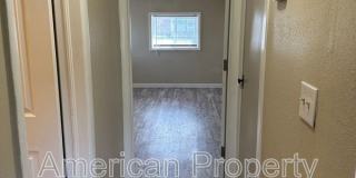 3605 1/2 E 16th St- 3605 1/2 E 16th St- Gallery 11