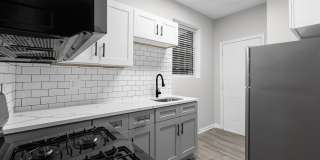 6101 S Langley Ave Gallery 7