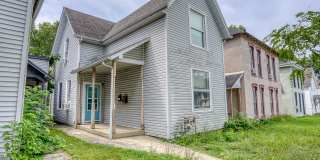 2-Bedroom Apartment Steps from Downtown Lafayette Gallery 1