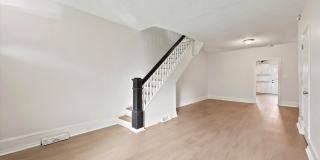 529 N CLAYTON Street Gallery 4