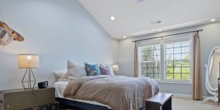 Desirable Oregon City / Luxury Home, High End Amenities, Central Air, Central Vac, Tank-less Hot Water & More! Gallery 30