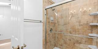 146 WASHINGTON Street Gallery 35